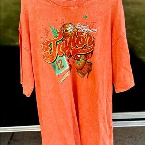 Taylor Graphic  Tee - Orange